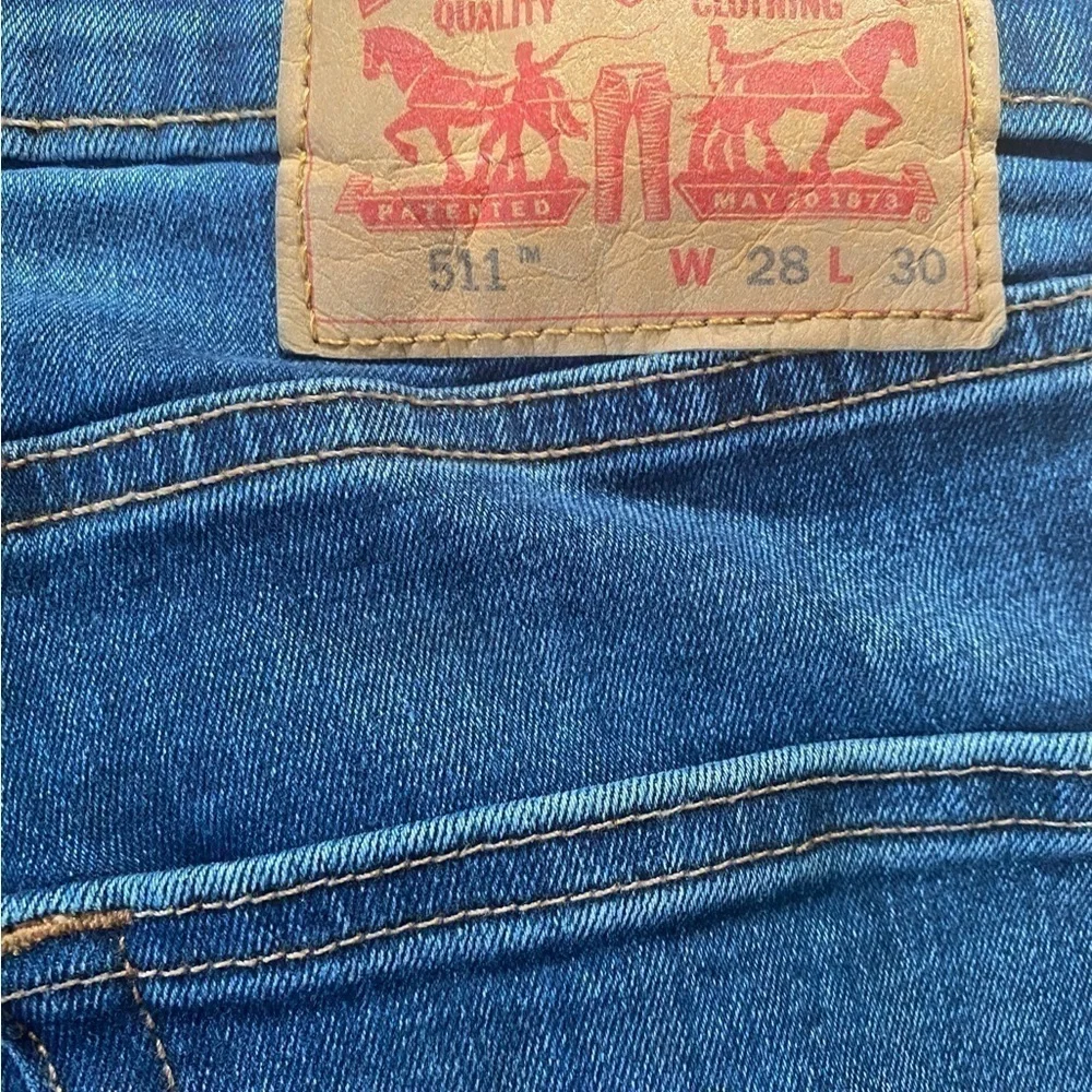 Levi’s  Strauss and Company 511 men’s‎ blue skinny leg jeans size w28 L 30.
